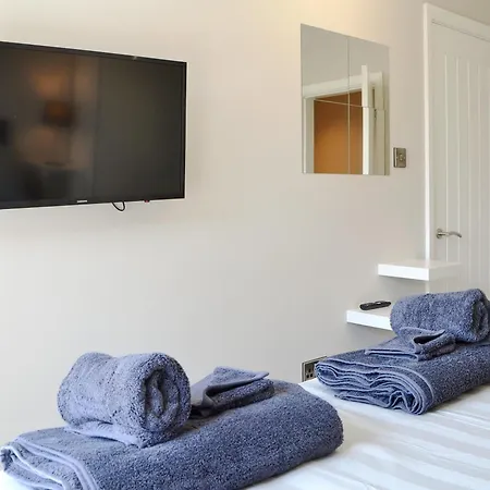 Kestrel View Feriehus *